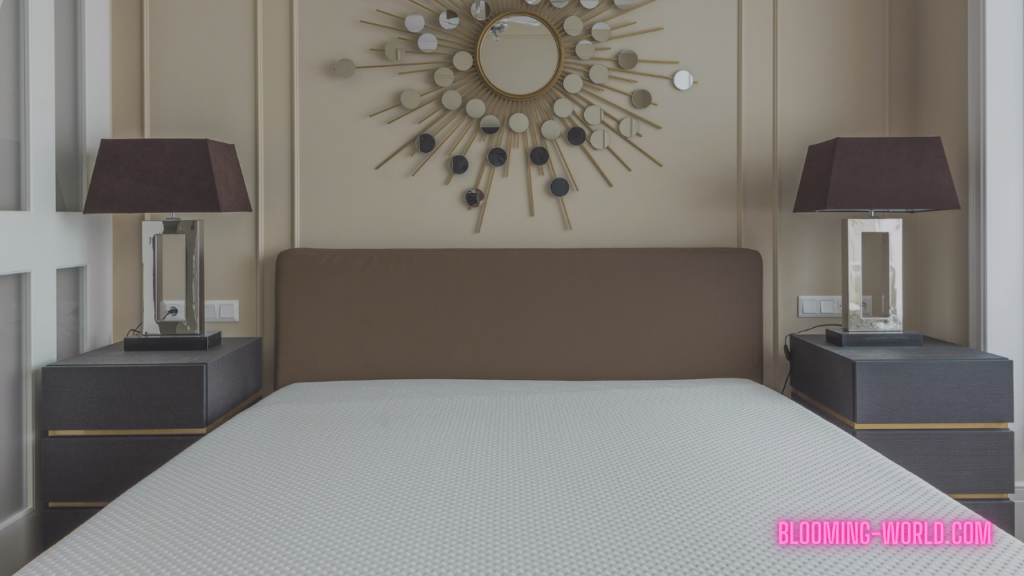 Make a table comparing Memory Foam vs Hybrid Mattresses: 2026 Comparison & Buying Table